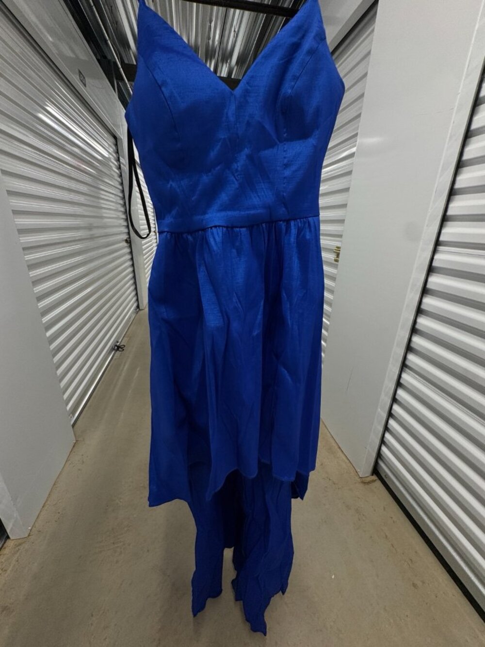 B. Darlin royal blue formal dress in size 5/6